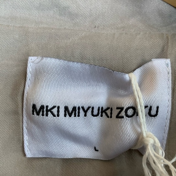 Mki Miyuki Zoku Men's Beige Bomber Jacket Size L NWT - Picture 3 of 9